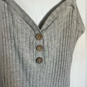 Windsor oatmeal, pleated mini dress. Size xs or s. Great condition.